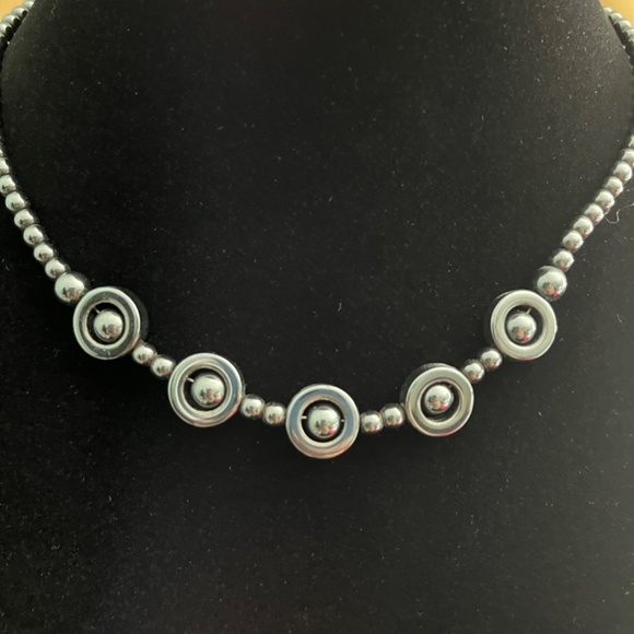 Hematite Choker Necklace - Picture 2 of 4